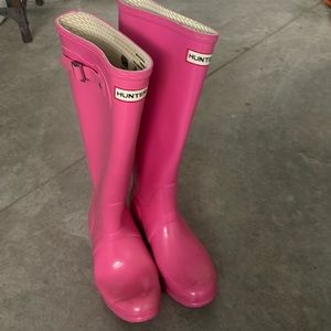 Hunter pink tall rainboot!